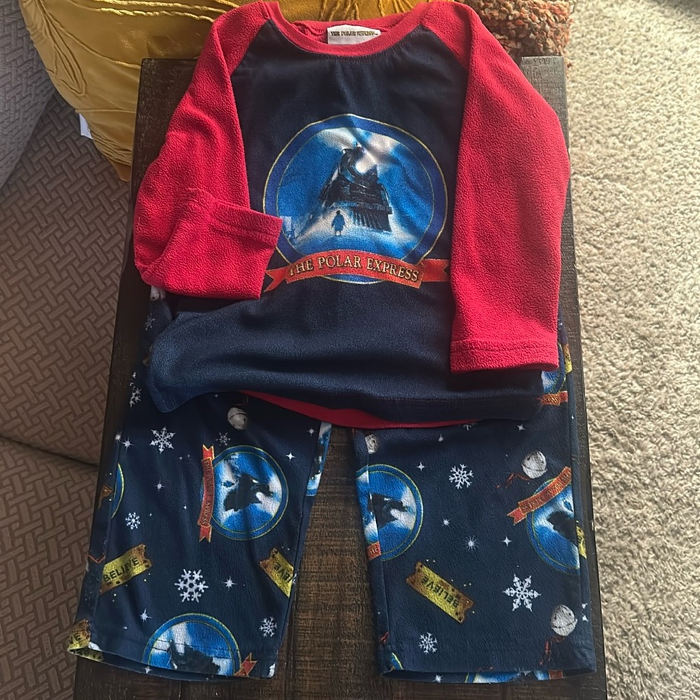 5t Polar Express pjs